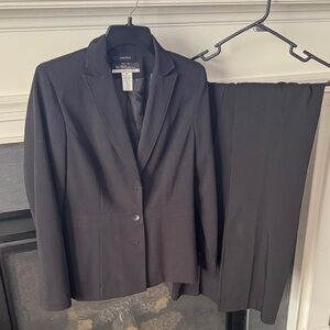 🌸Women Black Blazer and Trousers